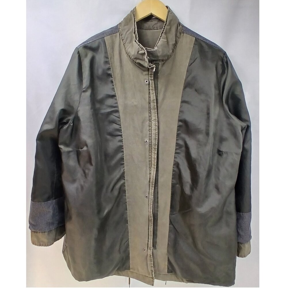 Levi's Olive Green Distressed Utility Rain Jacket EUC - Picture 6 of 10